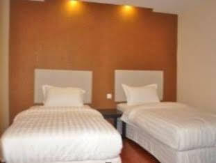 Mcity Inn Miri Exterior foto